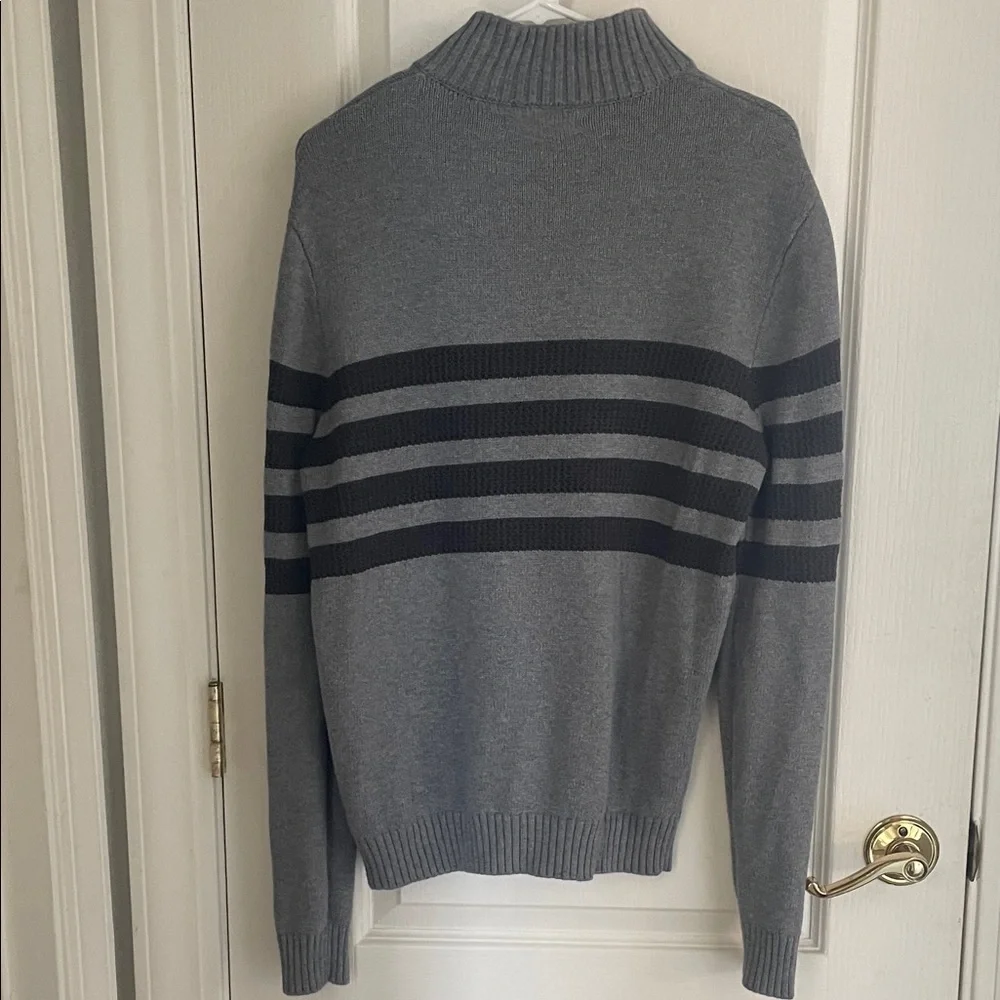 Tahari Men's Gray and Black Striped Zip-Up Sweater